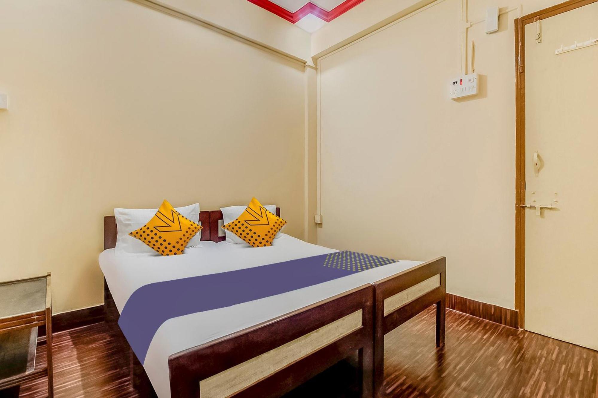 Hotel O New Ushakal Lodging & Boarding Nirmal  Kültér fotó